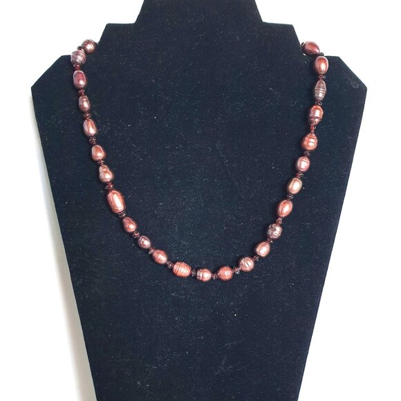 Vintage Brownish-Purple Freshwater Baroque Pearl Necklace with 925 Silver Clasp - Picture 12 of 13